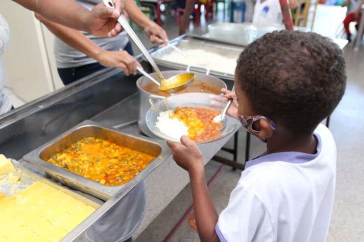 secretaria-de-educacao-inicia-projeto-de-incentivo-a-alimentacao-saudavel