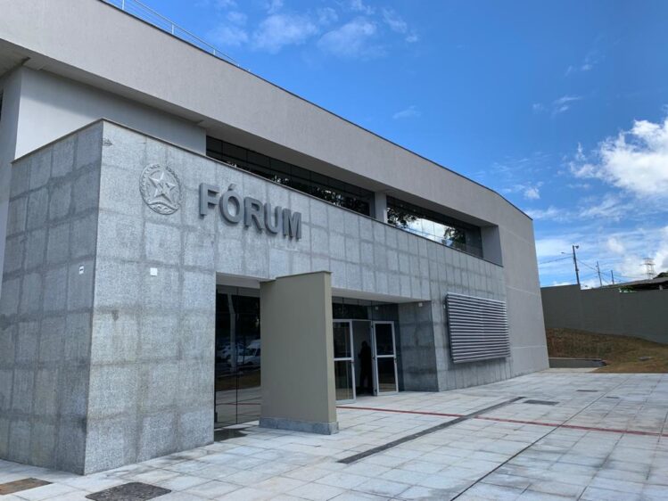 motorista-que-capotou-carro-e-matou-mulher-vira-reu-em-bh