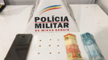 dupla-e-presa-com-pedras-de-crack-em-catas-altas