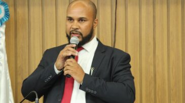 sidney-afirma-interferencia-do-governo-e-pede-saida-da-mesa-diretora