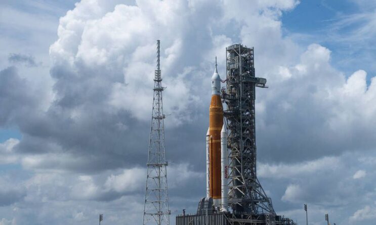 nasa-adia-novamente-lancamento-de-foguete-a-lua