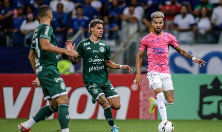 guarani-vence-cruzeiro-e-garante-permanencia