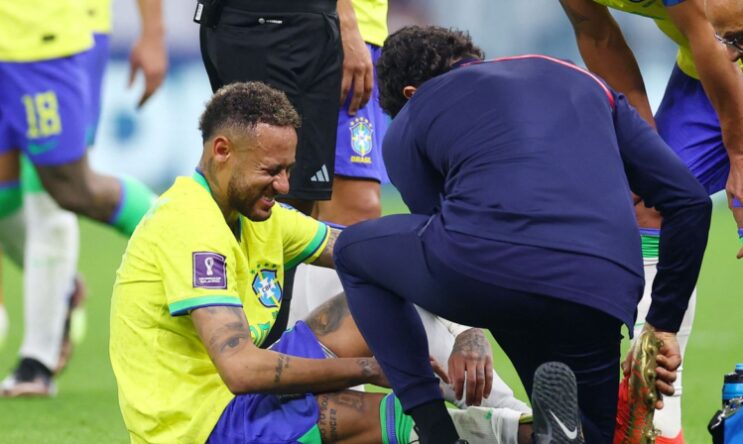 neymar-e-danilo-estao-fora-do-jogo-contra-a-suica