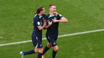 australia-se-reabilita-de-goleada-para-franca-e-bate-tunisia