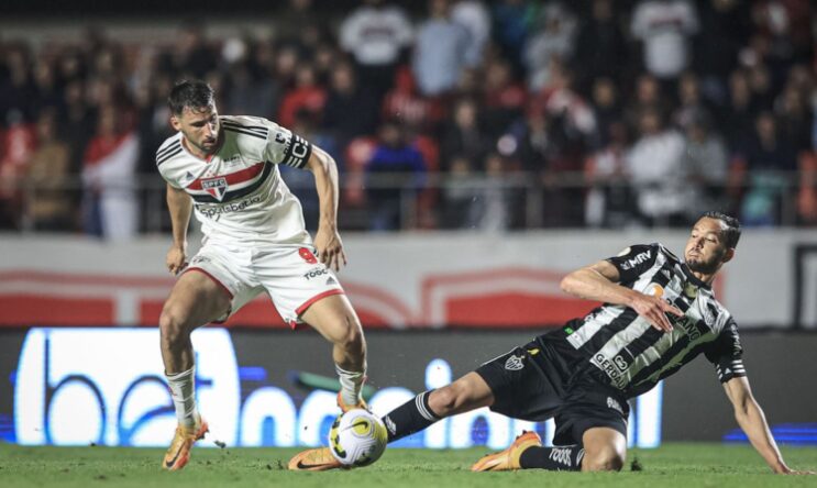 atletico-arranca-empate-de-2-a-2-com-o-sao-paulo