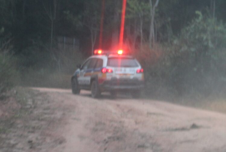 apos-agressao-homem-e-resgatado-e-carro-desaparece-em-itabira