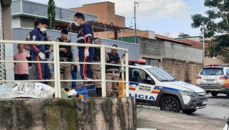 jovem-e-assassinado-a-tiros-no-bairro-gabiroba