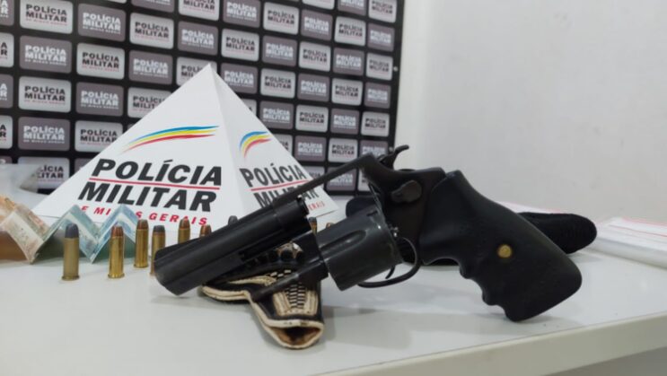 pm-apreende-revolver-em-operacao-de-prevencao-a-homicidios