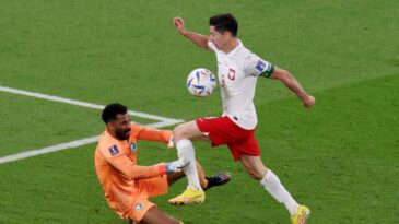 lewandowski-desencanta-e-polonia-espanta-zebra-saudita