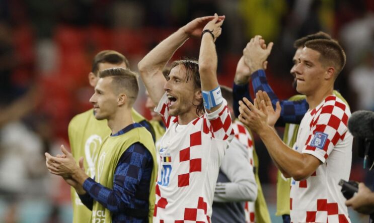 croacia-segura-pressao-avanca-as-oitavas-e-elimina-belgica