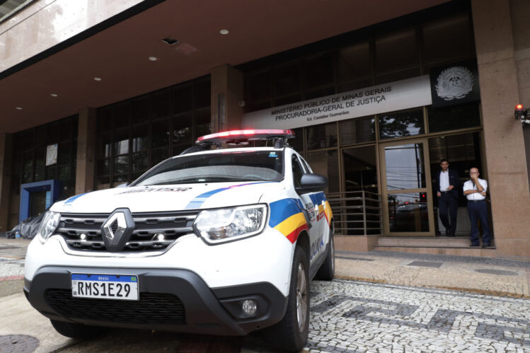 pm-intensifica-protecao-de-predios-publicos-e-de-veiculos-de-imprensa