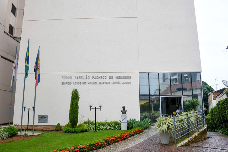 banco-tera-que-indenizar-aposentada-por-venda-casada