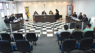 camara-aprova-aumento-de-8-para-servidores-publicos
