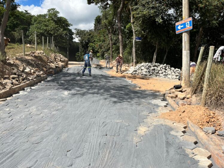 prefeitura-de-sao-goncalo-realiza-mais-de-20-km-em-calcamentos