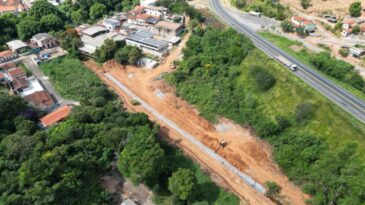 prefeitura-inicia-rede-de-esgoto-e-canalizacao-do-corrego-do-catungui