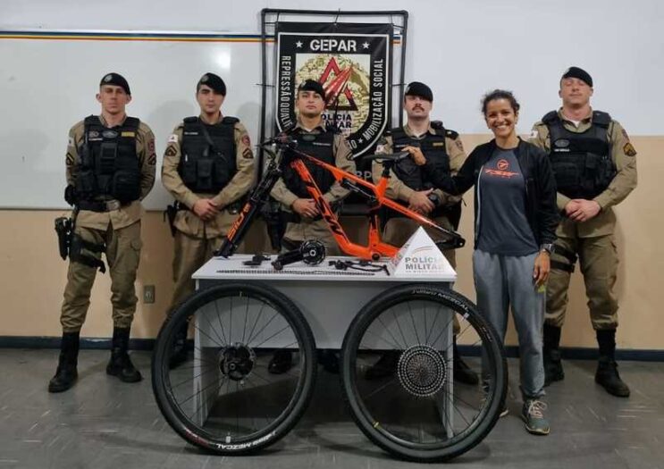policia-militar-recupera-bicicleta-roubada-da-atleta-hercilia-najara