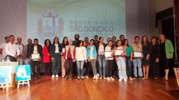 prefeitura-de-sao-goncalo-certifica-alunos-medalhistas-da-obmep