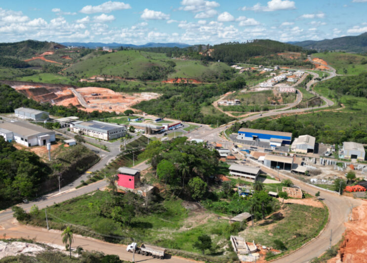 prefeitura-concede-area-no-distrito-industrial-para-serralheria