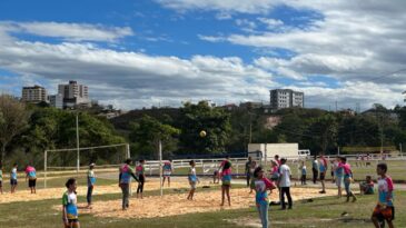 colonia-de-ferias-reune-mais-de-600-criancas-e-adolescentes