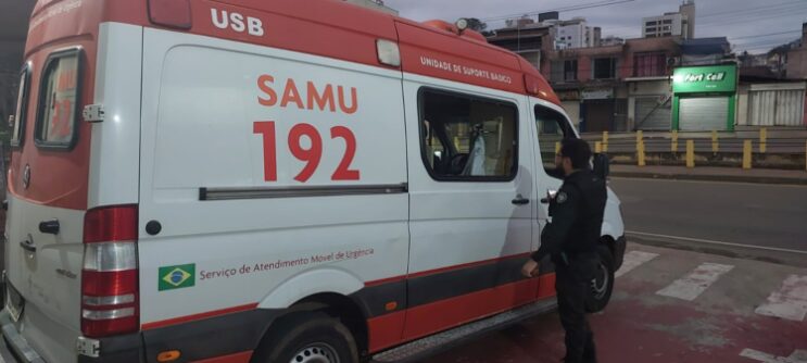 ambulancia-do-samu-e-danificada-durante-atendimento-no-gabiroba