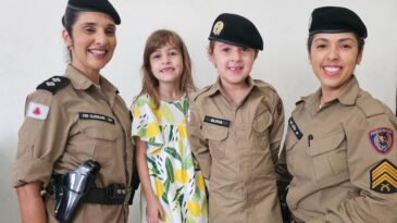 paciente-da-oncologia-pediatrica-recebe-visita-de-policiais-militares-e-realiza-sonho