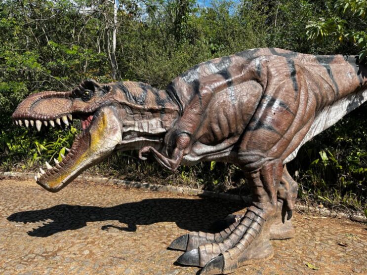 exposicao-parque-dos-dinossauros-tera-retirada-previa-de-ingressos