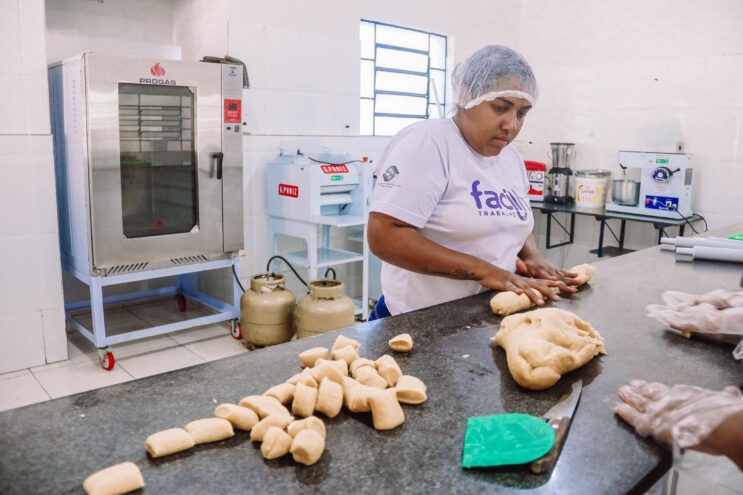facilita-completa-2-anos-e-muda-realidade-de-itabiranos-que-mais-precisam