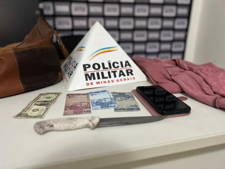 mulher-tem-a-bolsa-roubada-no-bairro-para-em-itabira