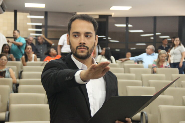 camara-de-itabira-da-posse-a-analista-legislativo-aprovado