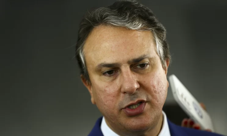 mec-descarta-cancelamento-do-enem-apos-suposto-vazamento-de-imagens