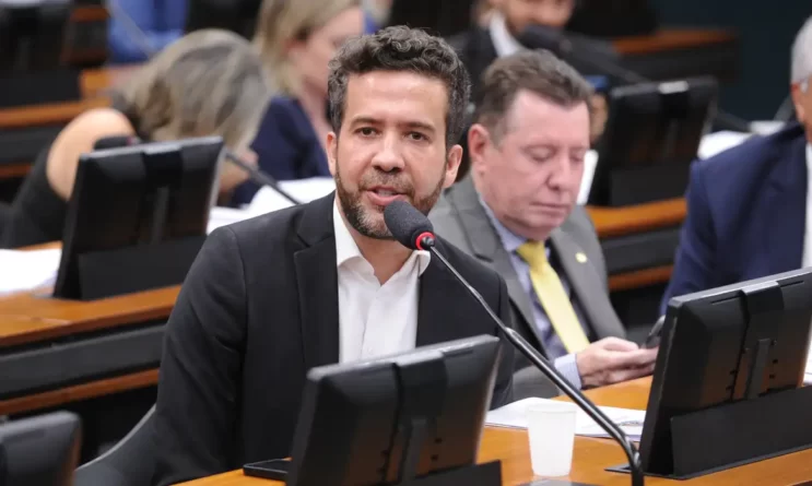 conselho-de-etica-da-camara-abre-processo-contra-andre-janones