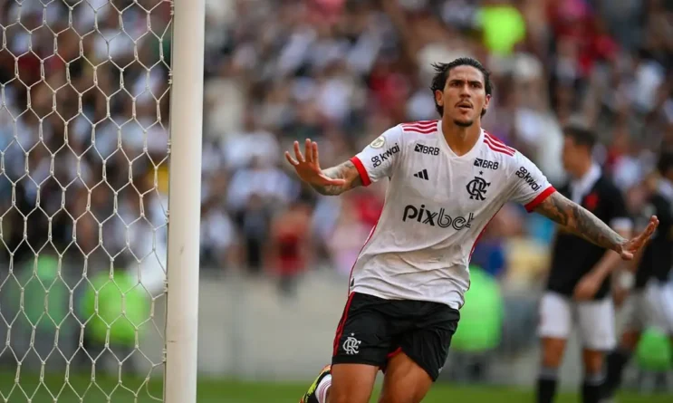 flamengo-aplica-6-a-1-no-vasco-e-vira-lider-provisorio-do-brasileirao