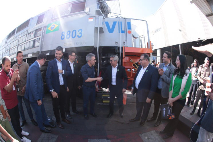vli-recebe-novas-locomotivas-que-vao-atuar-no-sistema-ferroviario-de-minas