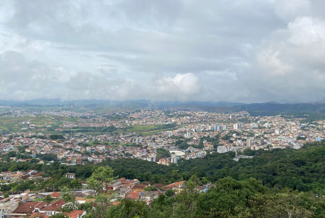 Clima em Itabira, MG, BR em agosto