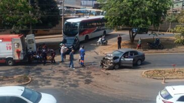 colisao-entre-carro-e-caminhao-deixa-idoso-ferido-em-itabira