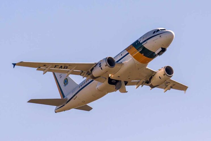 aviao-de-lula-tem-problema-tecnico-no-ar-e-retornara-ao-mexico