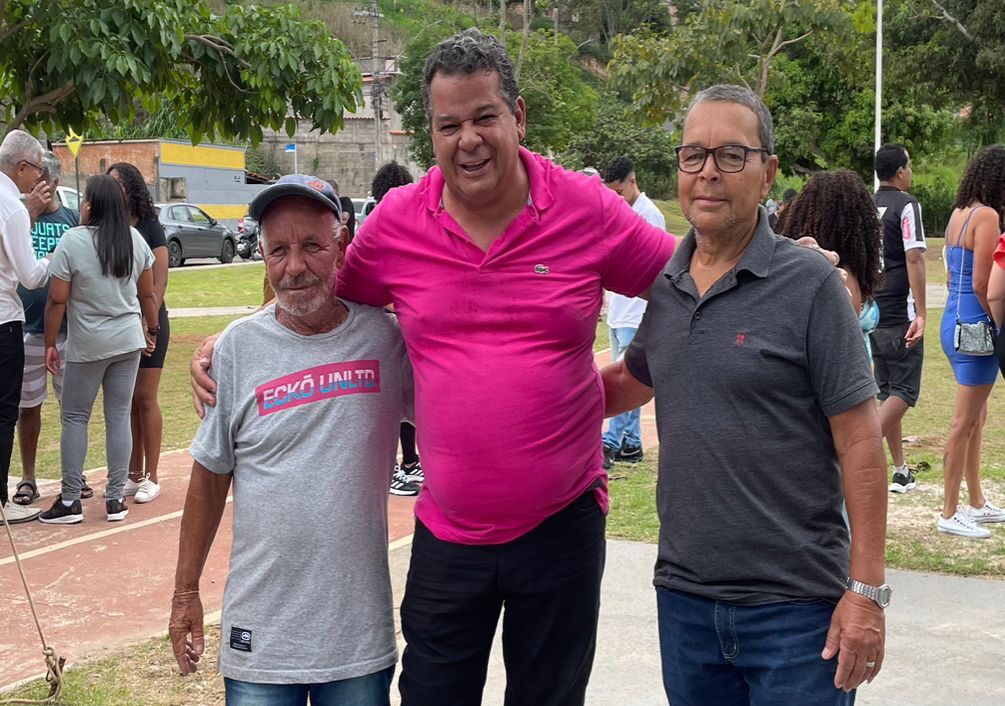 heraldo-participa-da-inauguracao-da-nova-quadra-de-esportes-do-praia