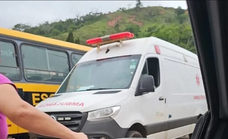 crianca-morre-atropelada-por-onibus-escolar-em-santa-maria-de-itabira