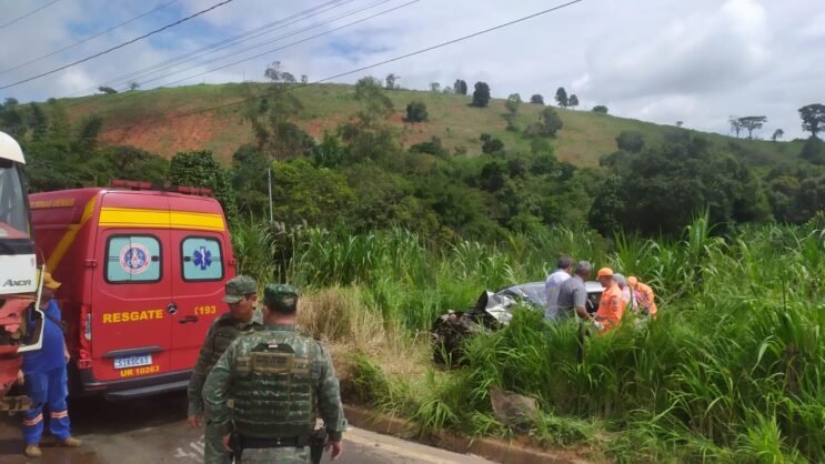 mulher-morre-em-grave-acidente-na-lmg-758-em-belo-oriente