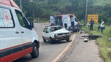 colisao-entre-carro-e-moto-deixa-duas-pessoas-feridas-em-itabira