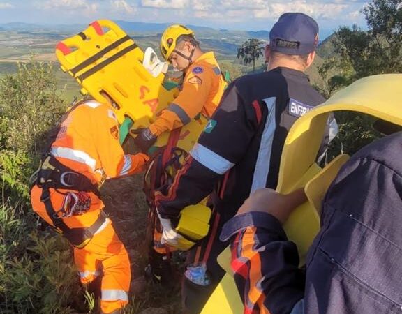 homem-morre-apos-saltar-de-paraglider-do-pico-do-gaviao