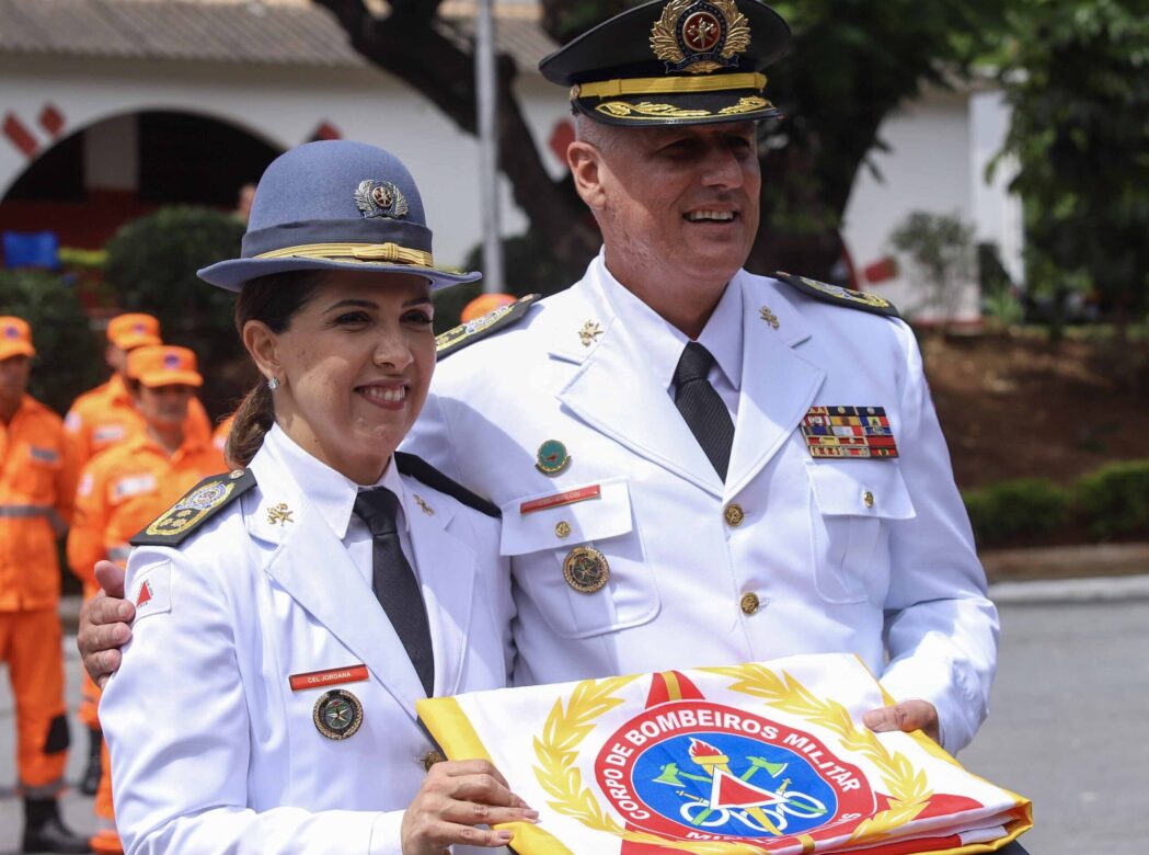 nova-comandante-geral-e-a-primeira-mulher-a-chefiar-o-corpo-de-bombeiros-de-minas