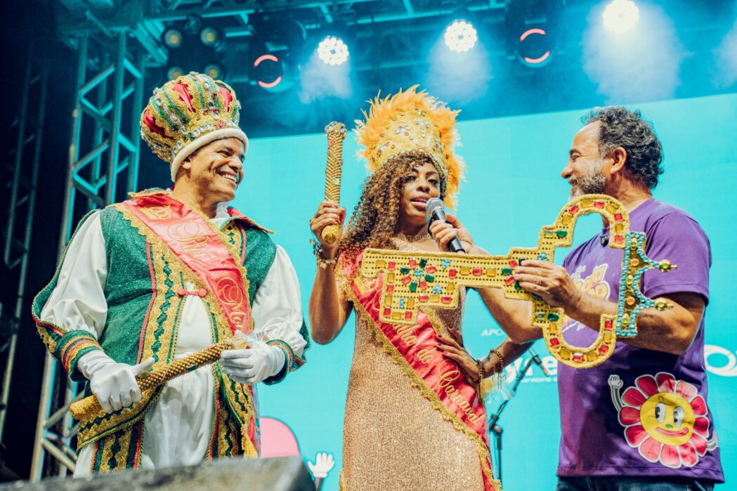 entrega-da-chave-de-itabira-marca-o-inicio-do-pre-carnaval-haja-amor