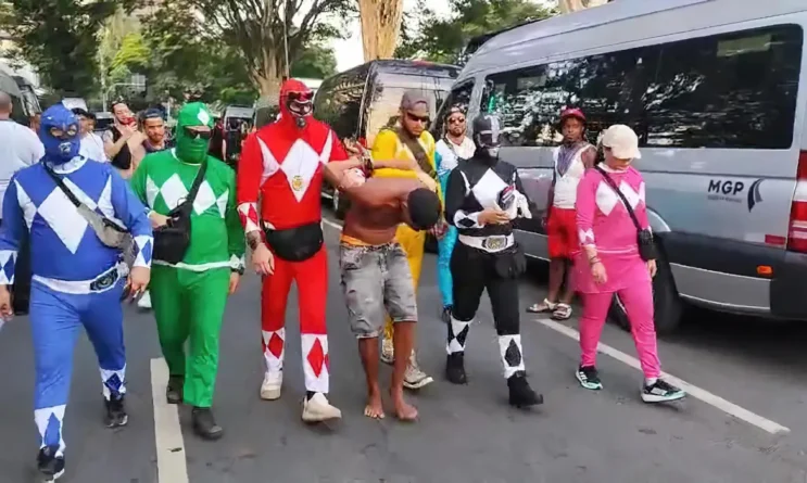 policiais-civis-fantasiados-prendem-homem-com-celulares-roubados