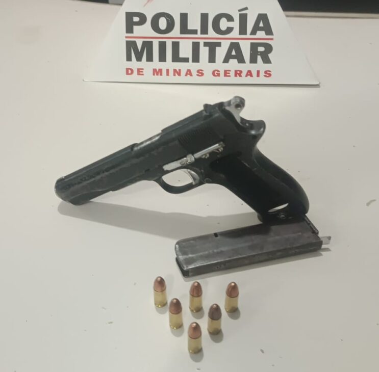 homem-e-preso-com-arma-de-fogo-durante-operacao-da-pm-em-itabira