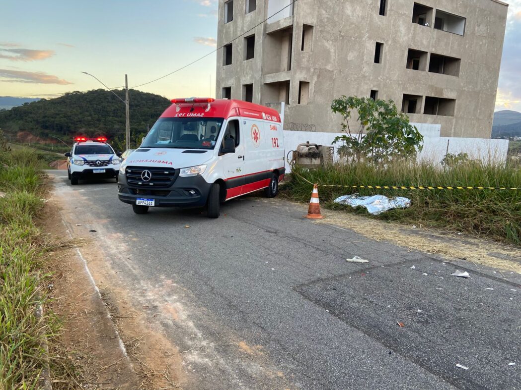 jovem-morre-em-acidente-de-moto-no-bairro-jardim-universitarios-em-itabira