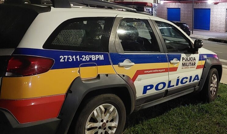 cantoria-de-galo-em-apartamento-vira-caso-de-policia-em-itabira