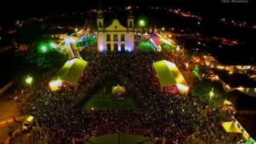 festa-do-vinho-movimenta-catas-altas-com-cultura-e-gastronomia