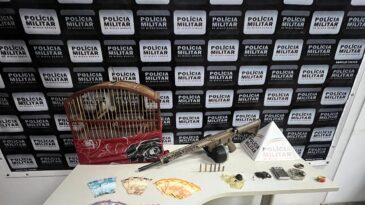 pm-apreende-fuzil-em-operacao-contra-o-trafico-em-barao-de-cocais