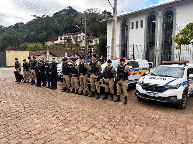 suspeito-e-preso-com-arma-cocaina-e-dinheiro-em-barao-de-cocais
